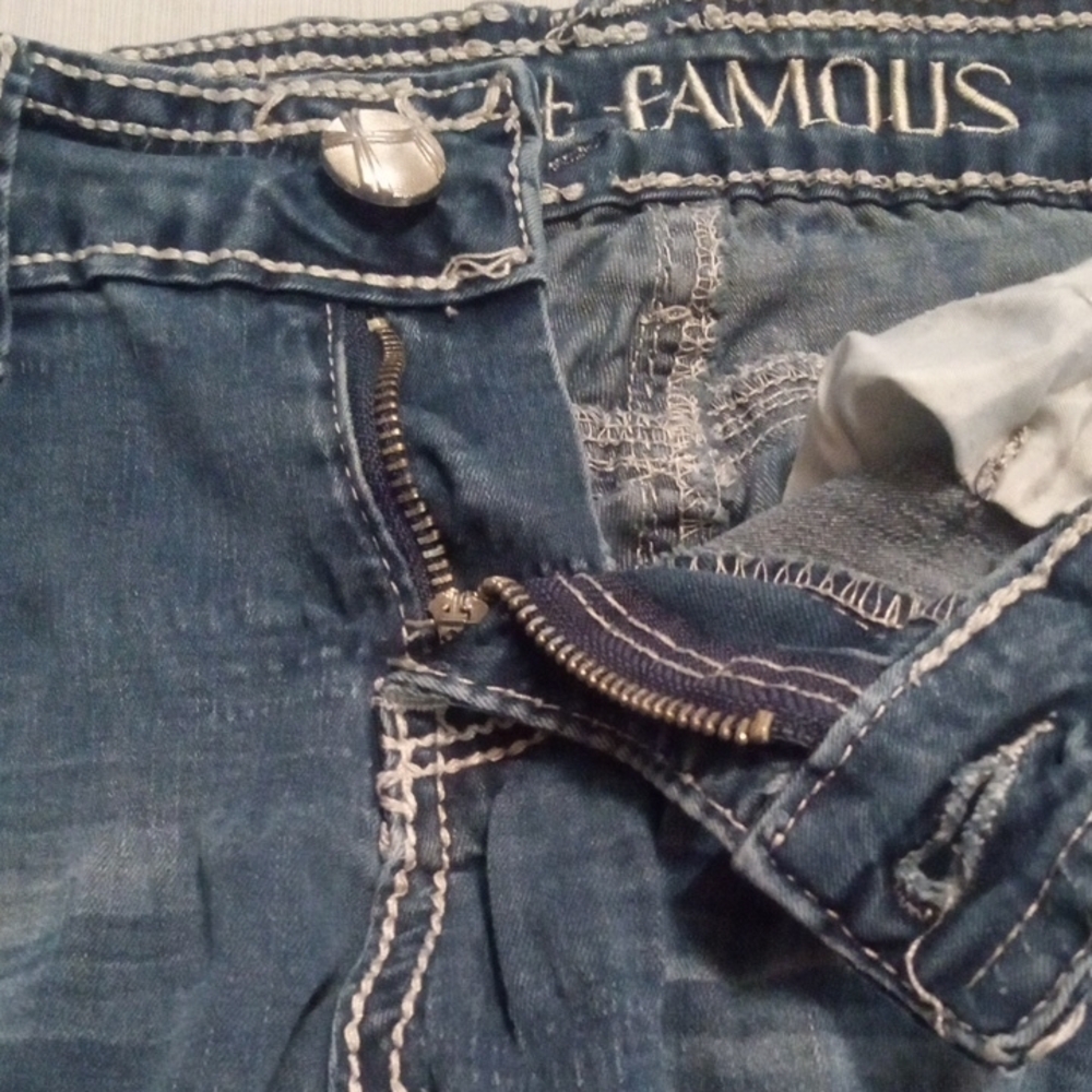 Size 7 Almost Famous Blue Cropped Capri Jeans - Picture 9 of 9